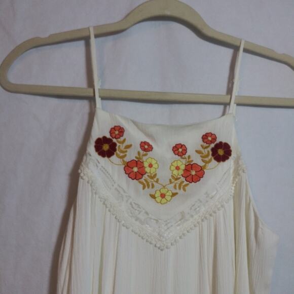 Francesca’s JUN & IVY Cream Retro Boho Floral Embroidered Tank Summer Dress Sz S - Picture 2 of 7